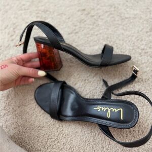 Lulu's Black Sandal with Tortoiseshell Block Heel